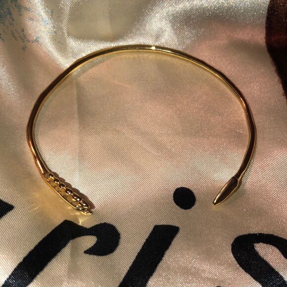 Stella & Dot Dainty GOLD Gilded Arrow & Bow Open Cuff Adjustable Bracelet - Picture 3 of 6